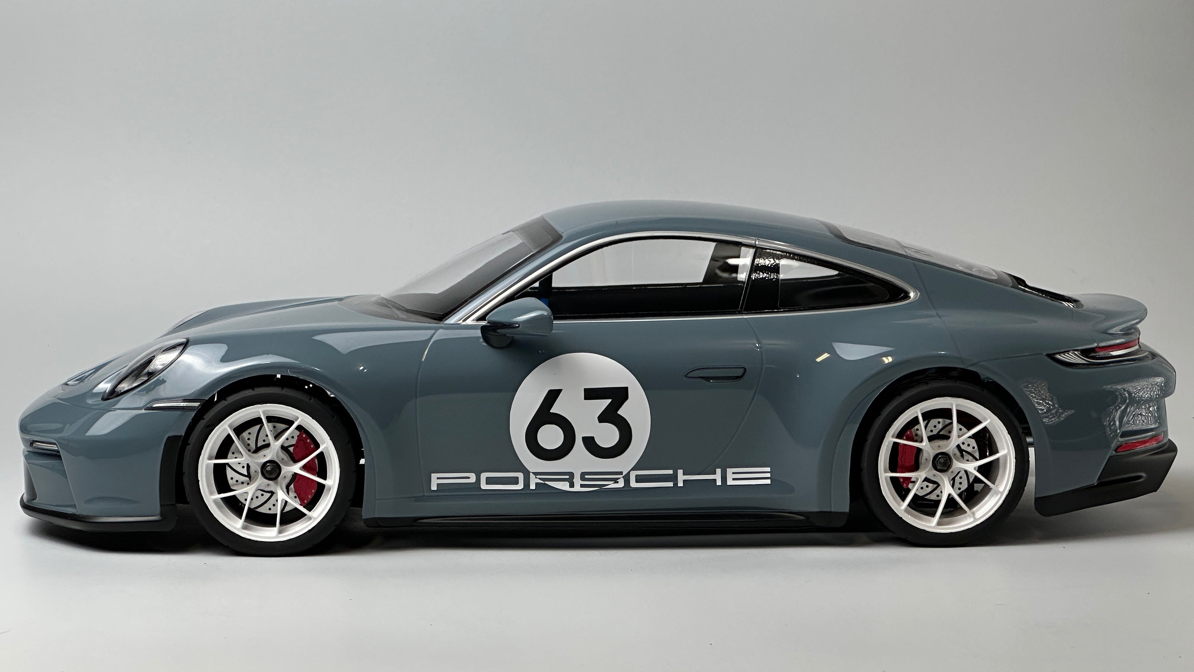 Porsche 911 S/T Ready-to-Run RC Car, "Premium Plus" edition