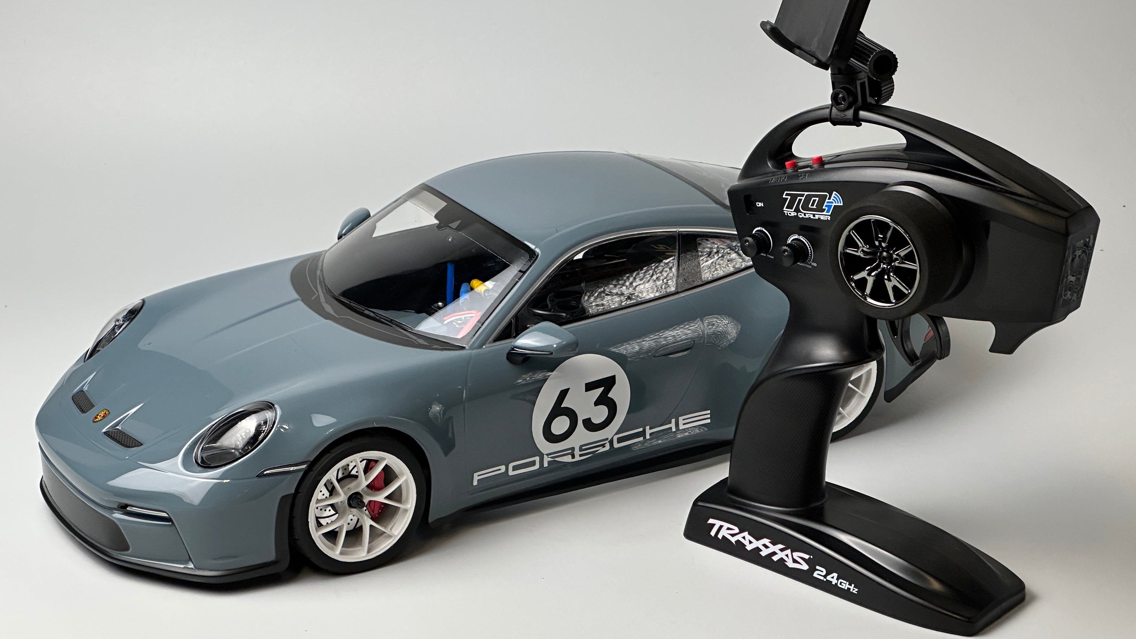 Porsche 911 S/T Ready-to-Run RC Car, "Premium Plus" edition